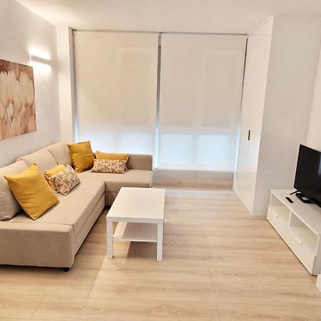 Cozy White Home In Γκέτσο Εξωτερικό φωτογραφία