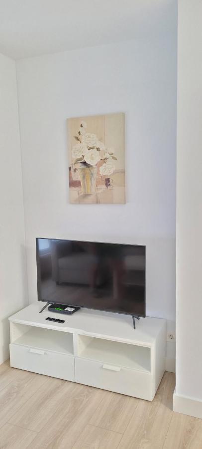 Cozy White Home In Γκέτσο Εξωτερικό φωτογραφία